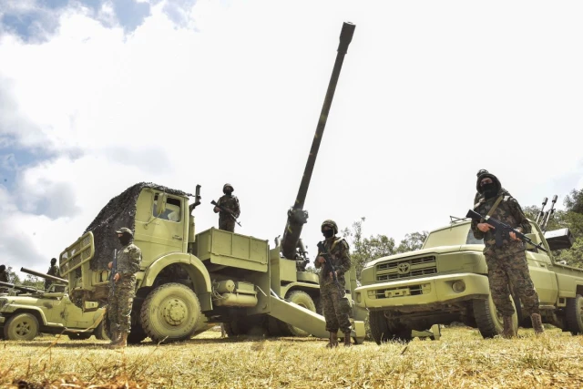Lebanese Hezbollah fighters in a large-scale military exercise in Aaramta bordering Israel on May 21, 2023 (Photo:  Fadel Itani/NurPhoto)