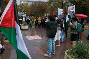 Supporters of Palestinians gather outside of entrances to the U.S. Department of State building in Washington, D.C. on November 9, 2023 calling for a ceasefire in Gaza (Photo: Bryan Olin Dozier/NurPhoto).