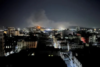 Smoke billows from the site of a U.S. air strike, in Sanaa, Yemen April 19, 2025. (Photo: Reuters)