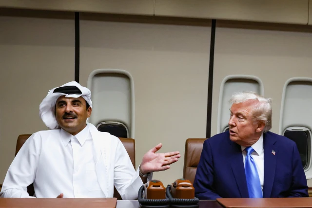 U.S. President Donald Trump meets with Qatar's Emir Sheikh Tamim bin Hamad Al Thani
Saturday, October 25th, 2025. (Photo: Evalyn Hockstein/Reuters)