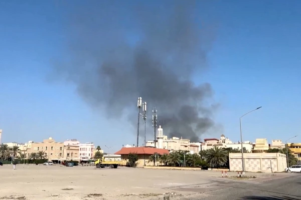 US urges Americans to leave the region, shutters embassies in Saudi & Kuwait after Iranian attacks as military death toll rises to 6