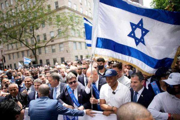 'Israel Day on Fifth' Parade draws record turnout amid NYC mayor's boycott, security concerns