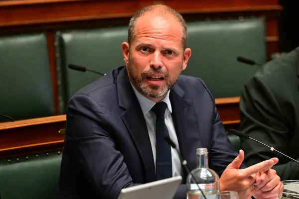 Belgian defense minister posts ‘Am Yisrael Chai’ on Oct 7 anniversary despite government’s anti-Israel stance