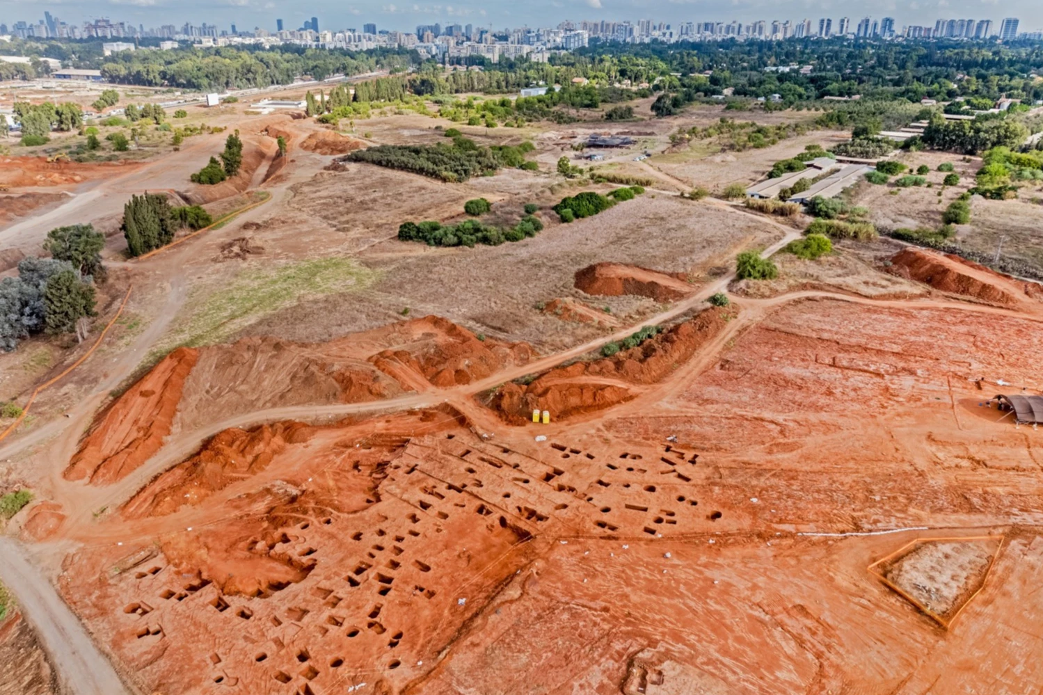 The excavation site at Newe Efraim near Yehud, Israel. (Photo: Israel Antiquities Authority)