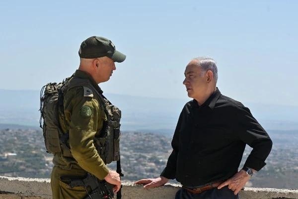 Prime Minister Benjamin Netanyahu, yesterday (Tuesday), met with fighters and commanders from the 55th Brigade, and with head of Northern Command Maj.-Gen. Ori Gordin, On 25 June 2024 (Photo: Koby Gideon / GPO).