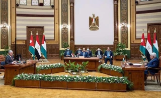 (L-R) Jordanian King Abdullah, Egyptian President Abdel Fattah el Sisi and Palestinian Authority President Mahmoud Abbas hold a trilateral summit in Cairo, Sept. 2, 2021 (Photo: Royal Hashemite Court)