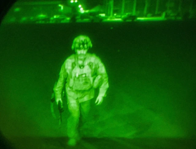 Last American soldier leaving Afghanistan (Photo: Official Pentagon Twitter feed)