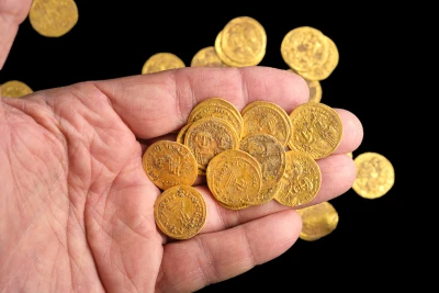 The gold hoard. Photo: Dafna Gazit, Antiquities Authority