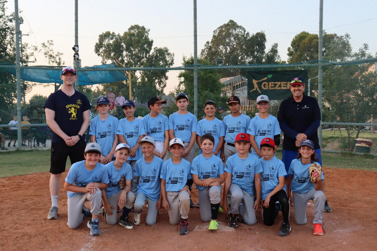 Coach Isaac Johnston and Coach Joe Berg and the Israeli Little League South All Star Team (Photo: Rena Bodner)
