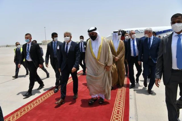 FM Yair Lapid greeted by UAE Minister of State H.E. Ahmed Al Sayegh upon his arrival in Abu Dhabi, June 29, 2021 (Photo: Israel Ministry of Foreign Affairs/Twitter)