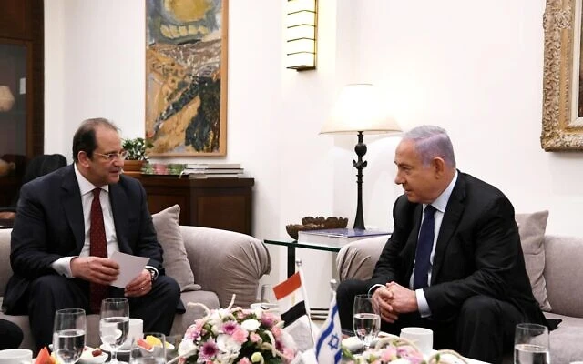 Prime Minister Minister Benjamin Netanyahu, right, hosts Egyptian intelligence chief Abbas Kamel at his official residence in Jerusalem, May 30, 2021. (Photo: Amos Ben-Gershom/GPO)