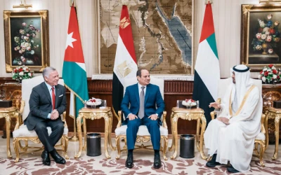 Jordanian King Abdullah II, Egyptian President Abdel Fatteh el-Sisi and Abu Dhabi Crown Prince Mohamed bin Zayed Al Nahyan meeting in Cairo, Egypt, on April 24. 2022. (Photo: Royal Hashemite Court)