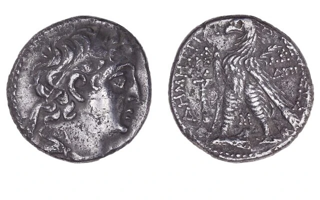 Tyre coin uncovered during renewal project, which will be displayed at the Tower of David Museum next year. (Photo: Tal Rogovski/Tower of David Museum)