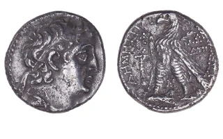 Tyre coin uncovered during renewal project, which will be displayed at the Tower of David Museum next year. (Photo: Tal Rogovski/Tower of David Museum)