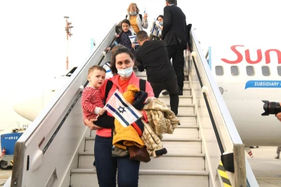 Ukrainian Jewish refugees arrived at Ben-Gurion International Airport as part of a special rescue operation, Mar. 6, 2022 (Photo: The Jewish Agency for Israel)