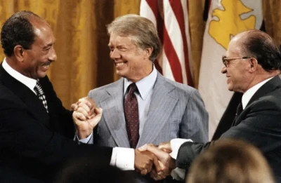 Egyptian President Anwar Sadat, U.S. President Jimmy Carter and Israeli Prime Minister Menachem Begin meet at Camp David, September 1978 (Photo: CIA)