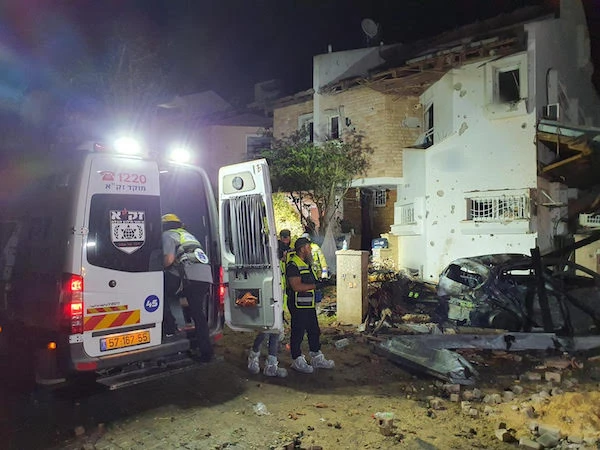 fatal missile hit in Rishon leZion (Photo: ZAKA)