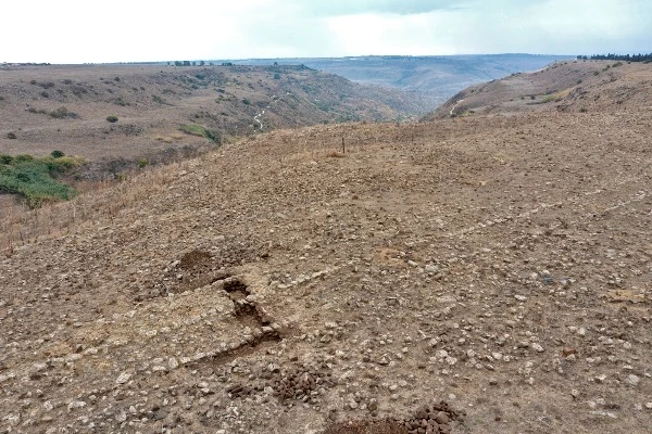 Drone's view towards the Roman road (Courtesy and credit of/to: Michael Eisenberg).