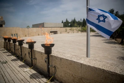 The empty Warsaw Ghetto Square at the Yad Vashem Holocaust Memorial in Jerusalem, during the Holocaust Remembrance Day, April 21, 2020. Today, Israel marks the annual memorial day commemorating the six million Jews killed by the Nazis during World War II. Photo by Yonatan Sindel/Flash90