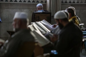Palestinians read the Quran during the holy month of Ramadan at Al-Abrar mosque in Rafah, in the southern Gaza Strip, on April 17, 2021. Photo by Abed Rahim Khatib/Flash90