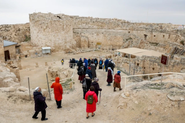 Israelis visit Herodium National Park in Judea and Samaria, on January 9, 2023 (Photo: Gershon Elinson/Flash90).
