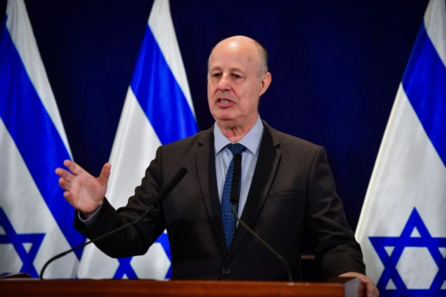 National Security Advisor Tzachi Hanegbi speaks at HaKirya base in Tel Aviv on October 14, 2023 (Photo: Avshalom Sassoni/Flash90).