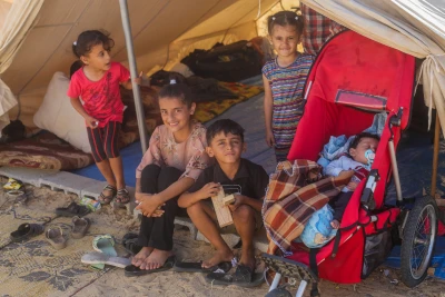 Palastinans at a temporary tent camp set up for Palestinians who were evacuated from their homes, on the grounds of a United Nations Relief and Works Agency for Palestine Refugees (UNRWA), in Khan Yunis, in the southern Gaza Strip on October 19, 2023, Photo by Abed Rahim Khatib/Flash90