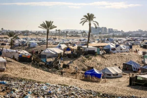 Displaced Palestinians pitch their tents next to the Egyptian border with the city of Rafah in the southern Gaza Strip. One million and 300 people fled from Beit Lahia, Jabalia, Gaza City, and the city of Khan Yunis to the city of Rafah, on March 8, 2024. Photo by Abed Rahim Khatib/Flash90