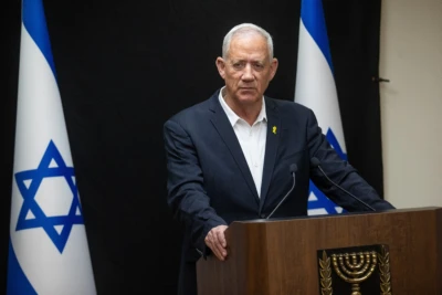 Head of the National Unity party Minister Benny Gantz holds a press conference at the Knesset, the Israeli parliament in Jerusalem, April 21, 2024 (Photo: Oren Ben Hakoon/Flash90).