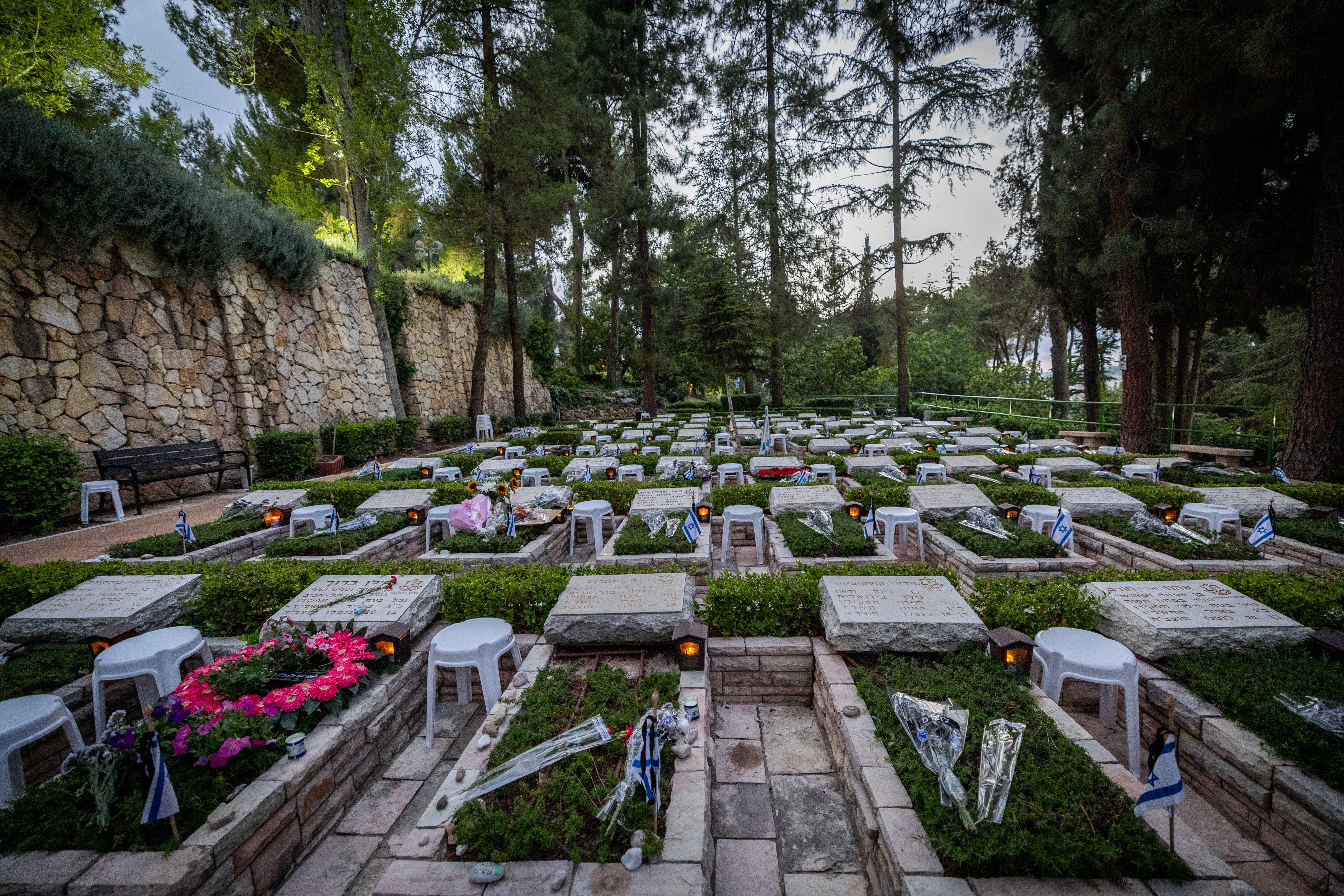 Graves of fallen Israeli soldiers at the Mt Hezl miitary cemetery in Jerusalem, on the eve of Israel Memorial Day which commemorates Israel's fallen soldiers and victims of terror. May 12, 2024. Photo by Yonatan Sindel/Flash90