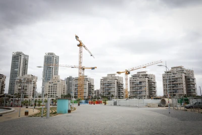 New residential buildings in the southern Israeli town of Ashdod. November 25, 2024. Photo by David Cohen FLASH90