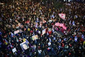 Demonstrators protest calling for the release of Israeli hostages held in the Gaza Strip outside Hakirya Base in Tel Aviv, January 4, 2025. Photo by Itai Ron/Flash90