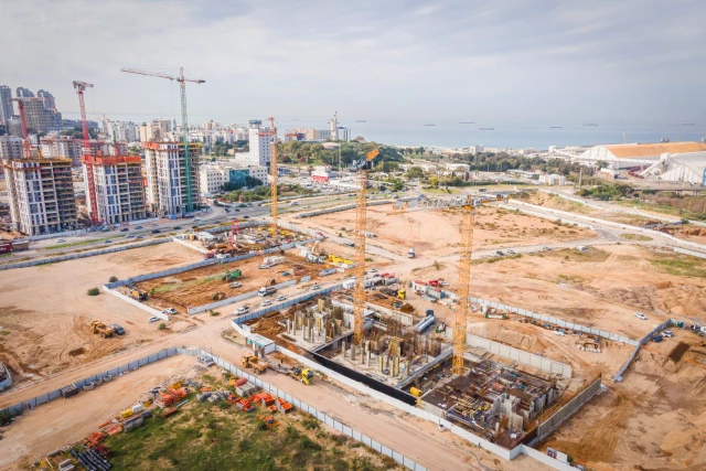 Aerial view of construction in the southern Israeli city of Ashdod, January 5, 2025. Photo by Liron Moldovan/Flash90