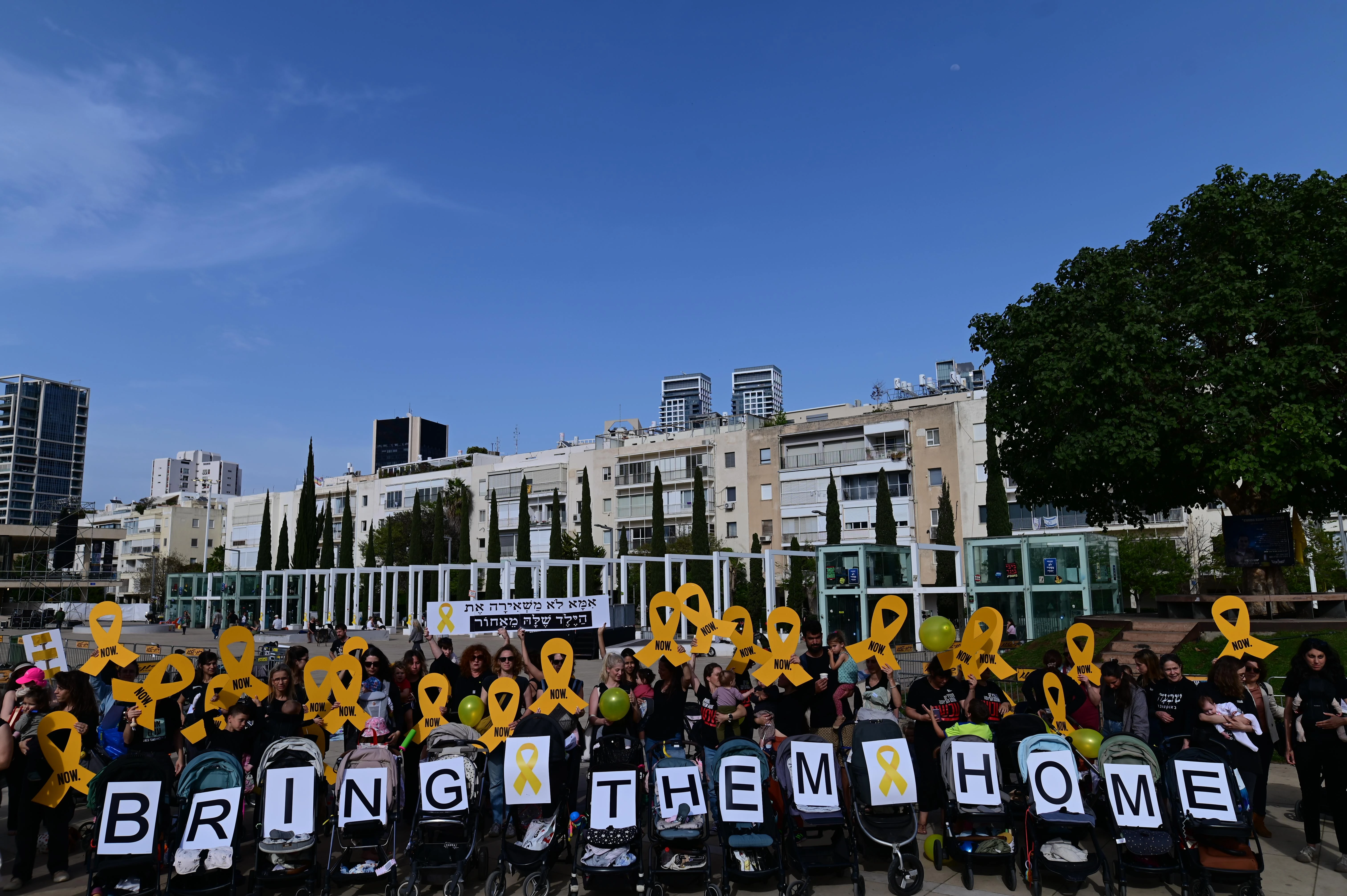 Mothers attend a protest calling for the release of the Israeli hostages held by Hamas terrorists in Gaza, at haBima Square in Tel Aviv. April 7, 2025. Photo by Tomer Neuberg/FLASH90