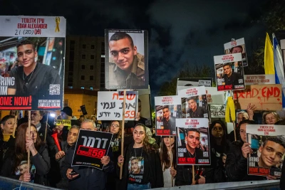 Families of Israelis held hostage in Gaza and supporters protest for the release of hostages held in Gaza, outside the home of Minister of Strategic Affairs Ron Dermer, in Jerusalem, on April 13, 2025. Photo by Chaim Goldberg/Flash90