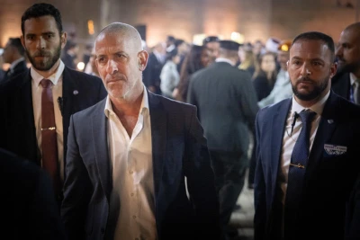 Head of Shin Bat Ronen Bar attends a ceremony held at the Yad Vashem Holocaust Memorial Museum in Jerusalem, as Israel marks the annual Holocaust Remembrance Day. April 23, 2025. Photo by Chaim Goldberg/Flash90