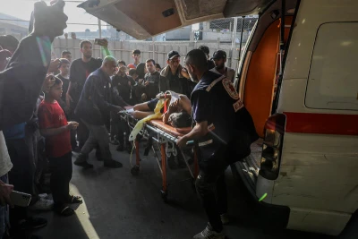 Palestinians who were injured near a US aid distribution center arrive to the Nasser Hospital in Khan Yunis, in the southern Gaza Strip, June 1, 2025. Photo by Abed Rahim Khatib/Flash90