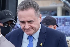 Israeli minister of Defense Yisrael Katz attends a ceremony held when demolishing residential buildings which were hit in an Iranian missile attack in the central Israeli city of Holon last month, July 28, 2025. Photo by Avshalom Sassoni/FLASH90