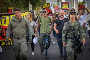 Israeli soldiers with PTSD demand better rights and conditions from the government as they protest and block Ayalon highway in Tel Aviv, August 07, 2025. Photo by Avshalom Sassoni/FLASH90
