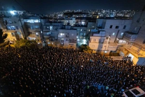 Ultra-Orthodox Jews attend the funeral of Rabbi Baruch Shmuel Deutsch in Jerusalem on August 11, 2025. Photo by Chaim Goldberg/Flash90