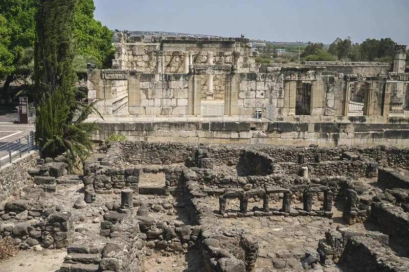 People visit the ancient synagogue in Capernaum, an ancient fishing village on the north shore of the Sea of Galilee in Israel, August 14, 2025. Photo by Michael Giladi/Flash90