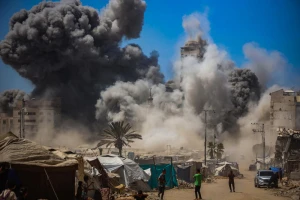 Smoke rises from the Mushtaha Tower, west of Gaza City, after it was hit by an Israeli airstrike, September 5, 2025. Photo by Ali Hassan/Flash90