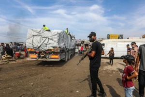 Humanitarian Aid entering Gaza through the Israeli Kerem Shalom Crossing, in Khan Yunis, in the southern Gaza Strip, November 2, 2025. Photo by Abed Rahim Khatib/Flash90