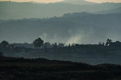 Smoke rises from Israeli airstrikes in southern Lebanon, as seen from the Israeli side of the border, December 4, 2025. Photo by Ayal Margolin/Flash90