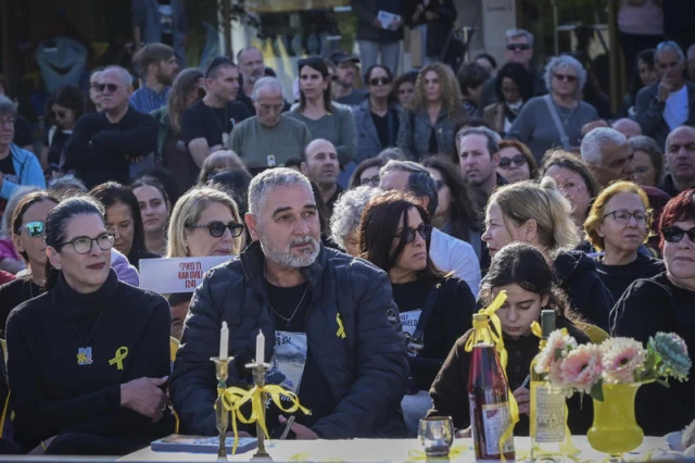 Relatives, friends, and supporters of Master Sgt. Ran Gvili whose body is held by Hamas attend a Kabbalat Shabbat ceremony at Hostage Square in Tel Aviv, calling for the return of his body from Hamas captivity, December 12, 2025. Photo by Avshalom Sassoni/Flash90