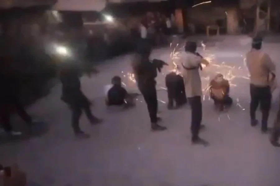 Hamas militants execute opponents in the streets of the Gaza Strip (Photo: Screenshot)