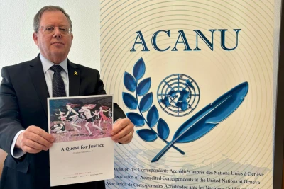Israeli Ambassador Daniel Meron presents The Dinah Project’s report on Hamas’ use of sexual violence during a UN press briefing in Geneva. (Photo: X)