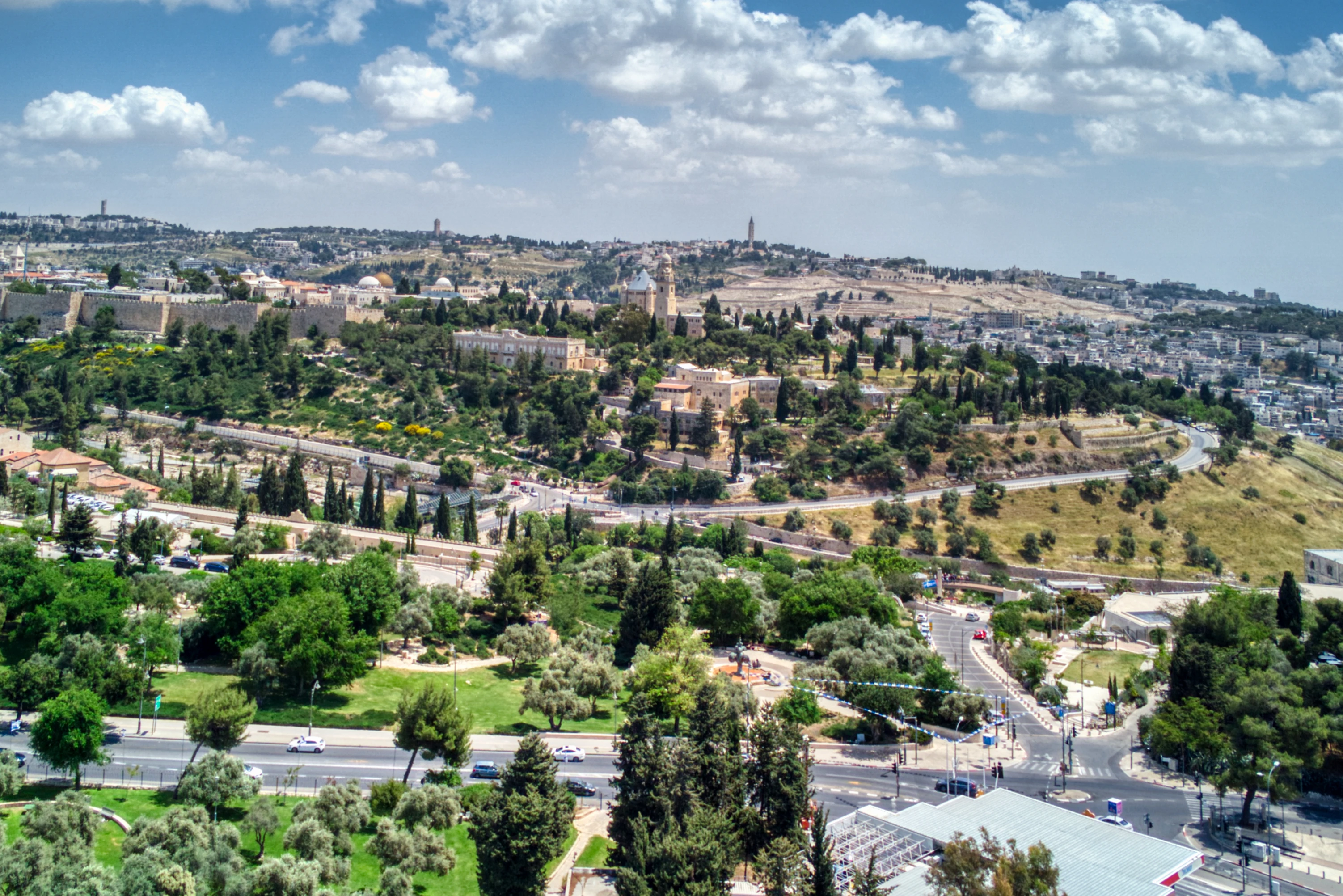 View of Jerusalem’s Old City walls and Mount Zion, overlooking the Hinnom Valley. (Photo: Wikimedia Commons)