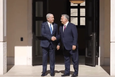 Hungarian Prime Minister Viktor Orbán welcomes Israeli Prime Minister Benjamin Netanyahu in Budapest on April 3, 2025. Photo: Screenshot from a video shared on Orbán’s X account.
