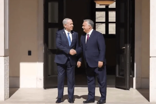 Hungarian Prime Minister Viktor Orbán welcomes Israeli Prime Minister Benjamin Netanyahu in Budapest on April 3, 2025. Photo: Screenshot from a video shared on Orbán’s X account.
